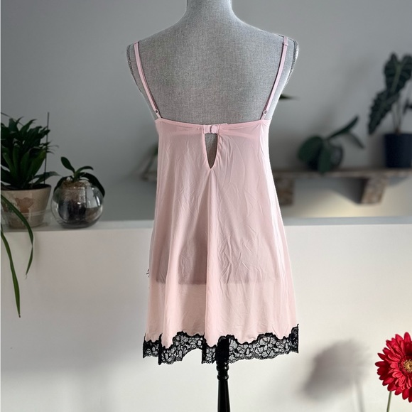 Victoria secret - Picture 2 of 4